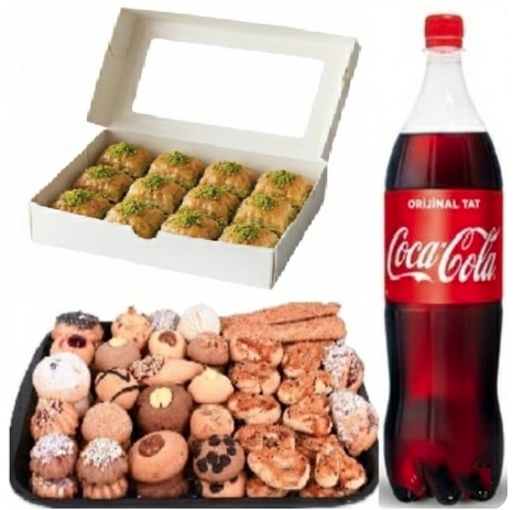 Hijyenik Üretim Fıstıklı Pasta Menüsü